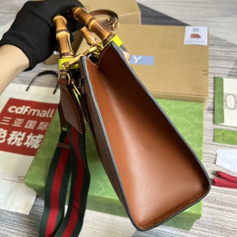 Gvc*1 tote bags